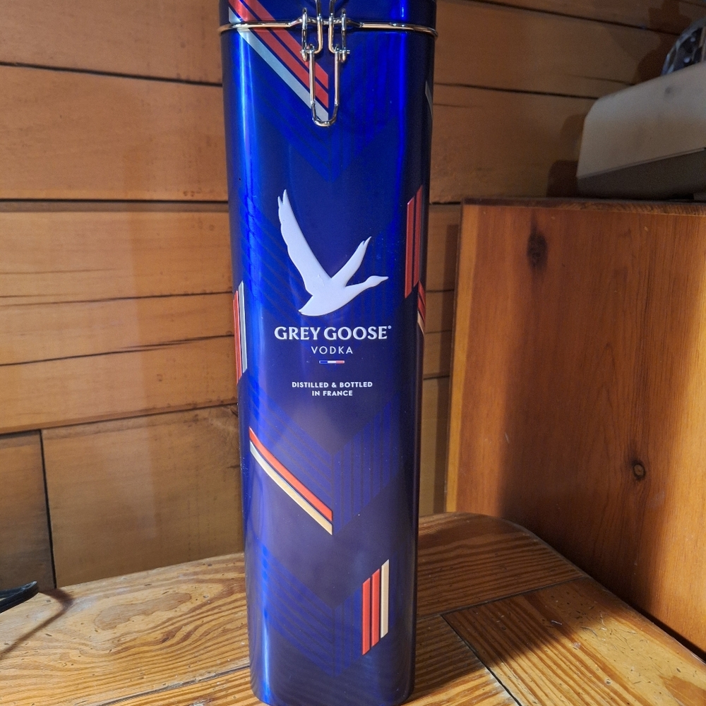 Absolut Vodka gift tin